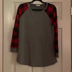 Gray and buffalo plaid tunic
